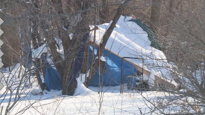 People in tents cope with Madison’s extreme cold