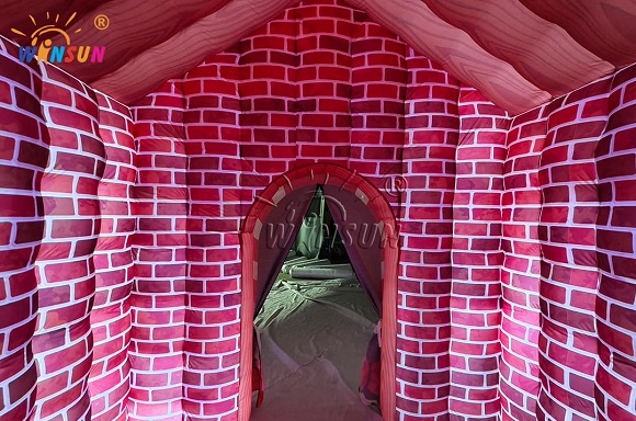 outdoor-inflatable-christmas-house-supplier