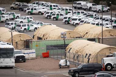 Pentagon agrees to set up tent housing
