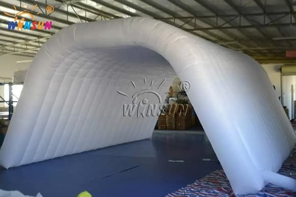 Customized inflatable tunnel tent